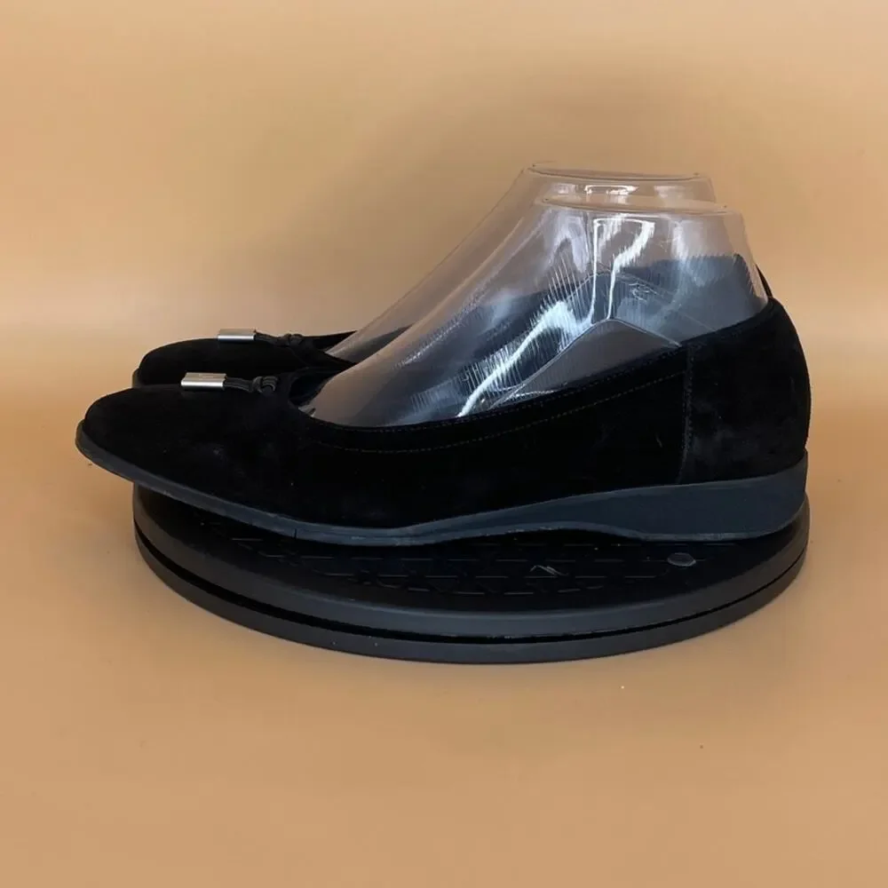 Womens Salvatore Ferragamo Tasseled Ballet Flats Size 7 Black